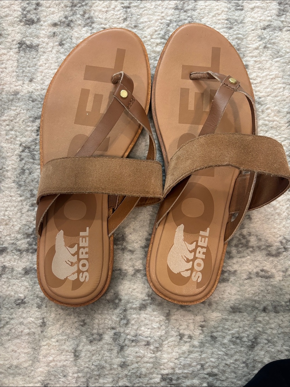 SOREL Women's Brown Suede Toe-Loop Sandals